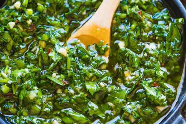 Traditional chimichurri sauce recipe